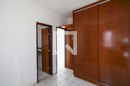 Quarto de apartamento para alugar com 2 quartos, 73m² em Santa Mônica, Uberlândia