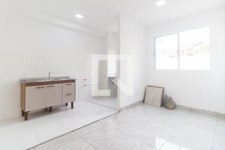 Sala de apartamento para alugar com 2 quartos, 43m² em Vila Perracini, Poá