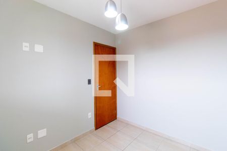 Quarto 1 de apartamento para alugar com 2 quartos, 40m² em Penha de França, São Paulo