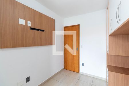 Quarto 2 de apartamento para alugar com 2 quartos, 40m² em Penha de França, São Paulo