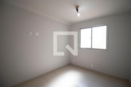 Quarto 1 de apartamento para alugar com 3 quartos, 72m² em Jardim Goiás, Goiânia