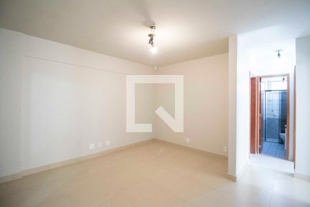 Sala de apartamento para alugar com 3 quartos, 72m² em Jardim Goiás, Goiânia