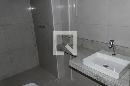 Banheiro do Quarto 1 de apartamento para alugar com 3 quartos, 103m² em Jaguaribe, Salvador