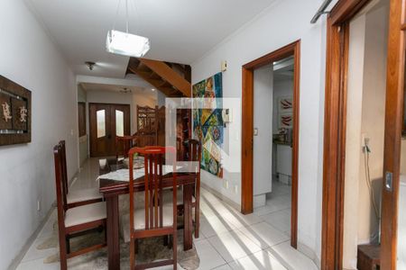 Sala de casa à venda com 3 quartos, 255m² em Jardim Itu, Porto Alegre