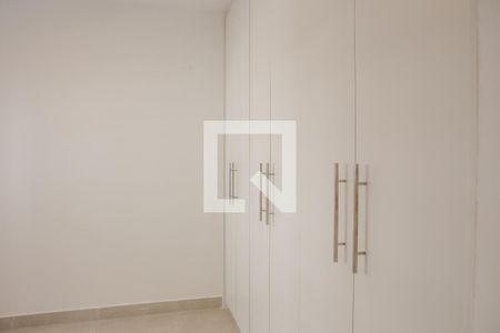 Quarto 1 de apartamento para alugar com 2 quartos, 47m² em Vila Anastácio, São Paulo