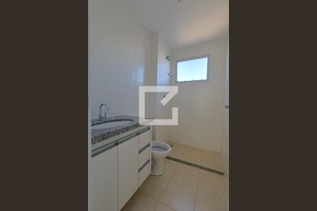 Banheiro de apartamento à venda com 2 quartos, 117m² em Inconfidentes, Contagem