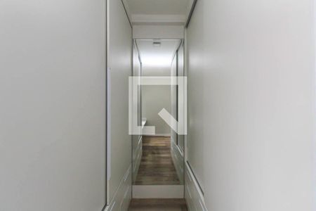 Corredor  de casa para alugar com 2 quartos, 70m² em Cidade Continental, São Paulo