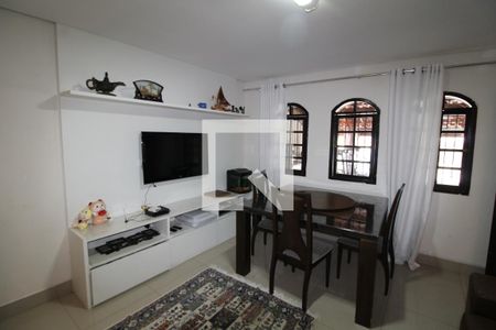 Sala de casa para alugar com 2 quartos, 200m² em Jardim Santa Cruz (zona Norte), São Paulo