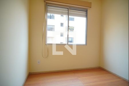 Quarto 2 de apartamento para alugar com 2 quartos, 52m² em Sarandi, Porto Alegre