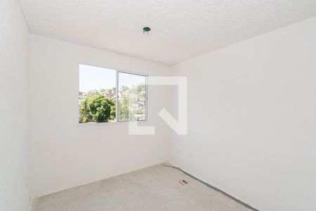 Sala de apartamento para alugar com 2 quartos, 40m² em Brás de Pina, Rio de Janeiro