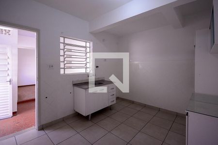 Cozinha  de casa para alugar com 1 quarto, 35m² em Vila Gumercindo, São Paulo