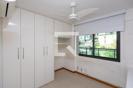 Quarto  de apartamento à venda com 3 quartos, 100m² em Vital Brasil, Niterói