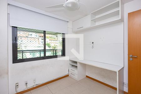 Quarto  de apartamento à venda com 3 quartos, 100m² em Vital Brasil, Niterói