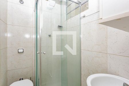 Banheiro de apartamento para alugar com 1 quarto, 60m² em Vila Nair, São Paulo