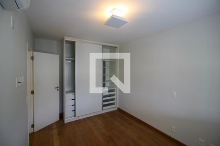 Quarto 1 de apartamento para alugar com 4 quartos, 215m² em Jardim Paulista, São Paulo