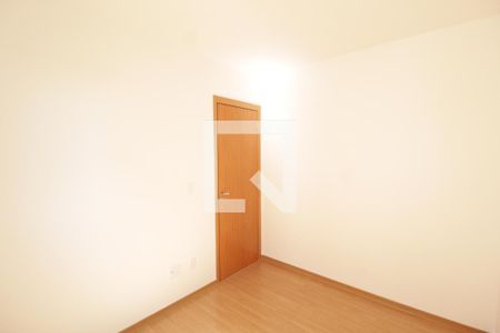 Sala de apartamento para alugar com 2 quartos, 45m² em Chácaras Tubalina E Quartel, Uberlândia