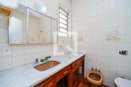 Casa à venda com 480m², 3 quartos e 5 vagas Casa à venda com 480m², 3 quartos e 5 vagasBanheiro 1