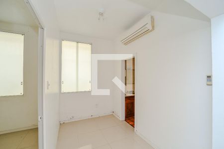 Sala de casa à venda com 3 quartos, 480m² em Higienópolis, Porto Alegre