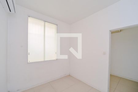 Casa à venda com 480m², 3 quartos e 5 vagas Casa à venda com 480m², 3 quartos e 5 vagasQuarto 3