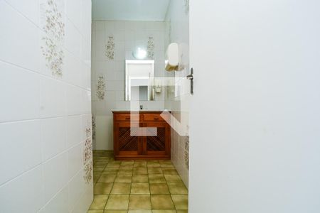 Casa à venda com 480m², 3 quartos e 5 vagas Casa à venda com 480m², 3 quartos e 5 vagasBanheiro 2