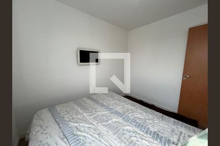 Quarto de apartamento para alugar com 2 quartos, 54m² em Parque Santa Rosa, Suzano