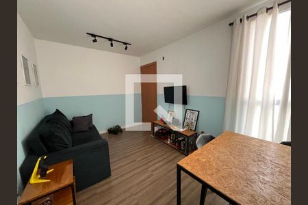 Sala de apartamento para alugar com 2 quartos, 54m² em Parque Santa Rosa, Suzano