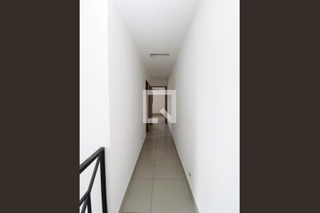 Corredor - Quartos de casa para alugar com 3 quartos, 180m² em Vila Santos, São Paulo