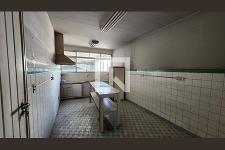 Apartamento à venda com 212m², 2 quartos e sem vaga Apartamento à venda com 212m², 2 quartos e sem vagaCozinha