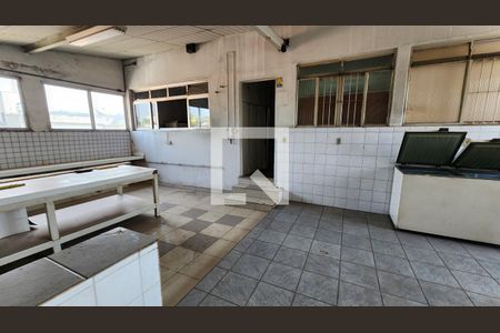 Apartamento à venda com 212m², 2 quartos e sem vaga Apartamento à venda com 212m², 2 quartos e sem vagaSalão