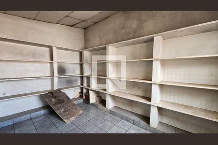 Apartamento à venda com 212m², 2 quartos e sem vaga Apartamento à venda com 212m², 2 quartos e sem vagaSalão