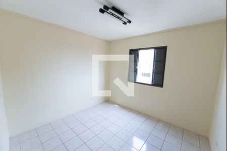 Quarto de apartamento para alugar com 2 quartos, 60m² em Conj. Res. Quiririm, Taubaté