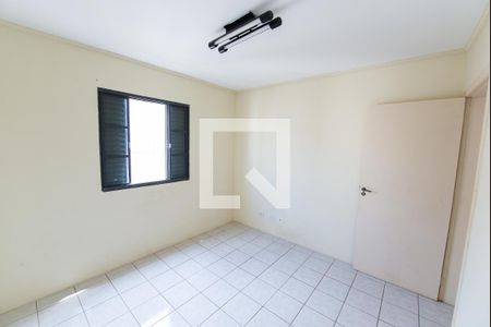 Quarto de apartamento para alugar com 2 quartos, 60m² em Conj. Res. Quiririm, Taubaté