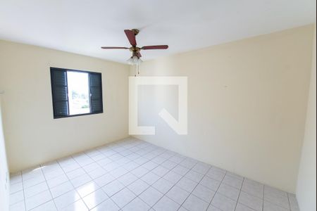 Quarto de apartamento para alugar com 2 quartos, 60m² em Conj. Res. Quiririm, Taubaté