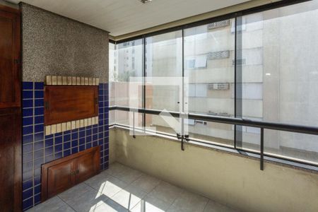 Sacada de apartamento para alugar com 2 quartos, 75m² em Passo da Areia, Porto Alegre