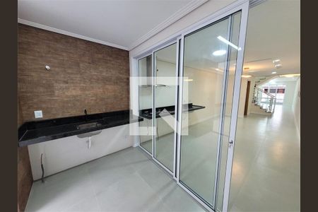 Casa à venda com 3 quartos, 190m² em Parque Sao Domingos, São Paulo