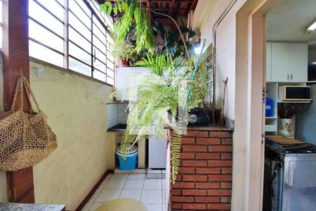 Casa à venda com 3 quartos, 80m² em Jardim Colombo, São Paulo