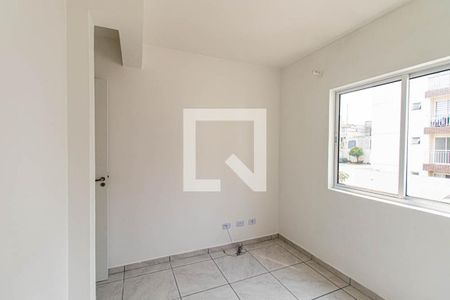 Quarto 1 de apartamento para alugar com 2 quartos, 45m² em Santo Antônio, São José dos Pinhais