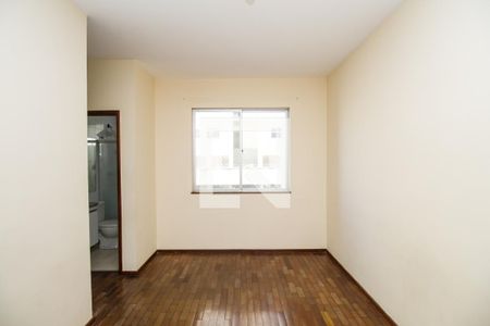 Sala de apartamento para alugar com 2 quartos, 70m² em Santa Cruz, Belo Horizonte