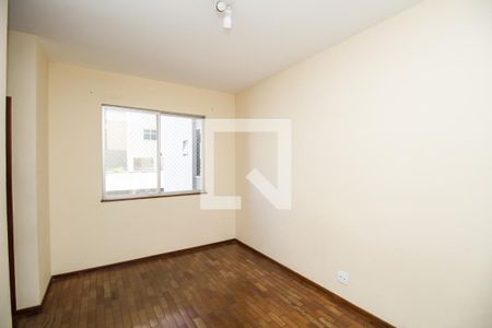 Sala de apartamento para alugar com 2 quartos, 70m² em Santa Cruz, Belo Horizonte