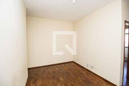 Sala de apartamento para alugar com 2 quartos, 70m² em Santa Cruz, Belo Horizonte