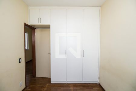 Quarto de apartamento para alugar com 2 quartos, 70m² em Santa Cruz, Belo Horizonte