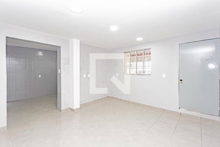 Sala de casa para alugar com 2 quartos, 120m² em Vila Brasilina, São Paulo