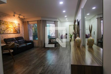 Sala de casa à venda com 3 quartos, 120m² em Vila Lúcia, São Paulo