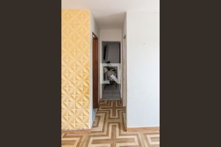 Sala de apartamento à venda com 2 quartos, 47m² em Olaria, Rio de Janeiro