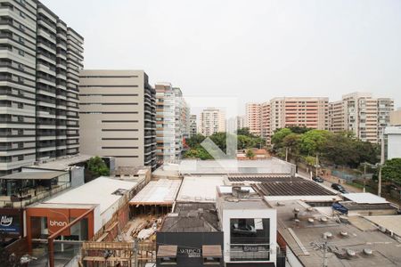 Vista Sala de apartamento para alugar com 1 quarto, 29m² em Indianópolis, São Paulo