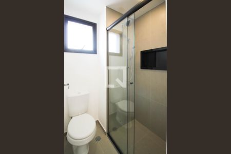 Banheiro de apartamento para alugar com 1 quarto, 29m² em Indianópolis, São Paulo