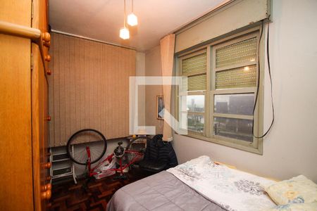 Quarto 1 de apartamento à venda com 2 quartos, 50m² em Cristal, Porto Alegre