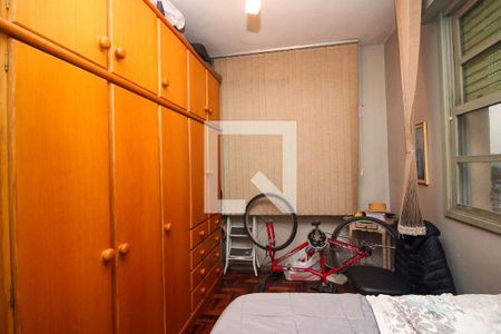 Quarto 1 de apartamento à venda com 2 quartos, 50m² em Cristal, Porto Alegre