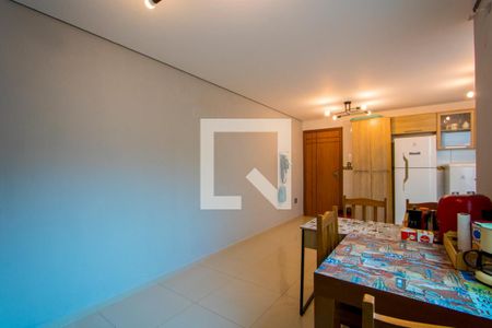 Sala de apartamento à venda com 3 quartos, 81m² em Vila Eldízia, Santo André