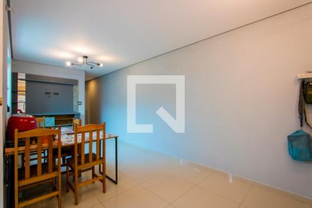 Sala de apartamento à venda com 3 quartos, 81m² em Vila Eldízia, Santo André